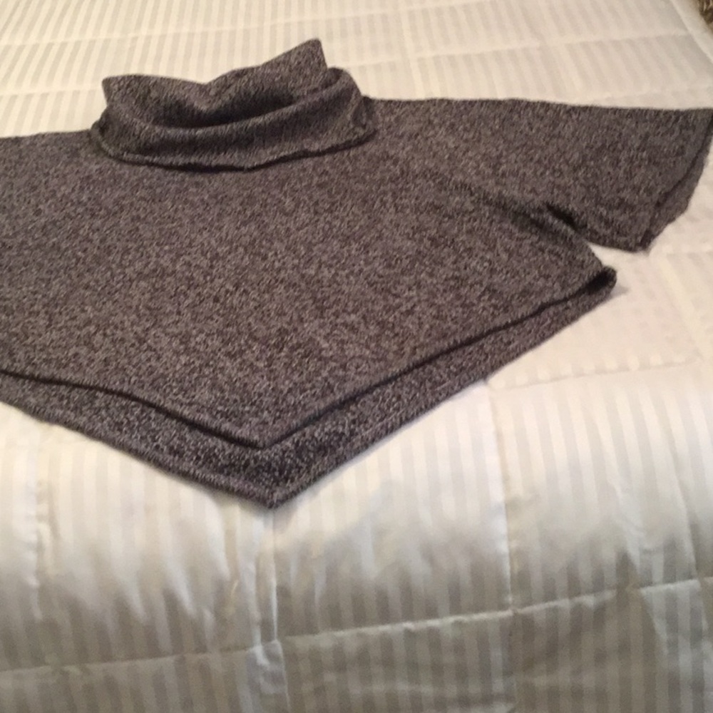 New Directions pullover sweater/poncho.